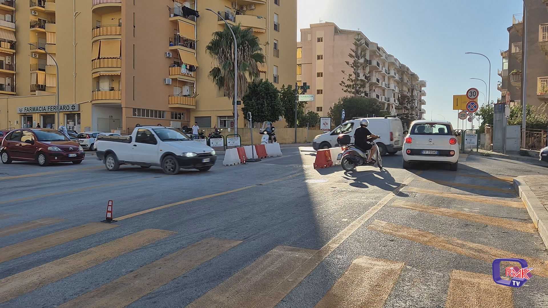 SS 115 chiusa. Modifiche alla viabilità in via Ferraro, primi cedimenti del manto stradale